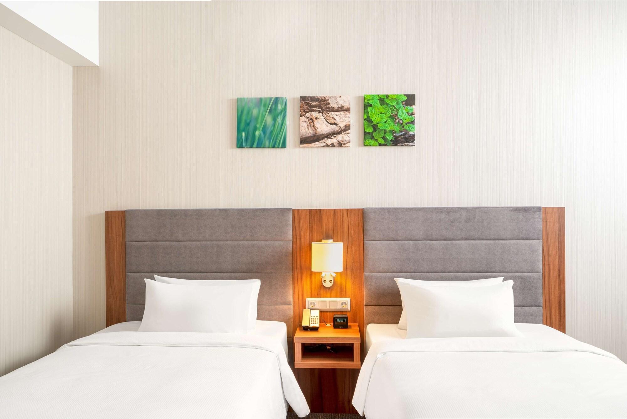 Hotel Hilton Garden Old Town 4*